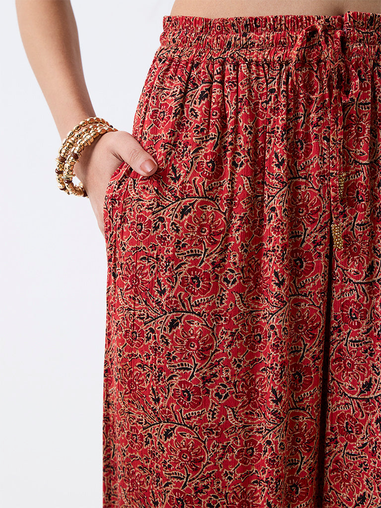 Bombay Paisley Red Floral Pattern High-Rise Pants — photo 3