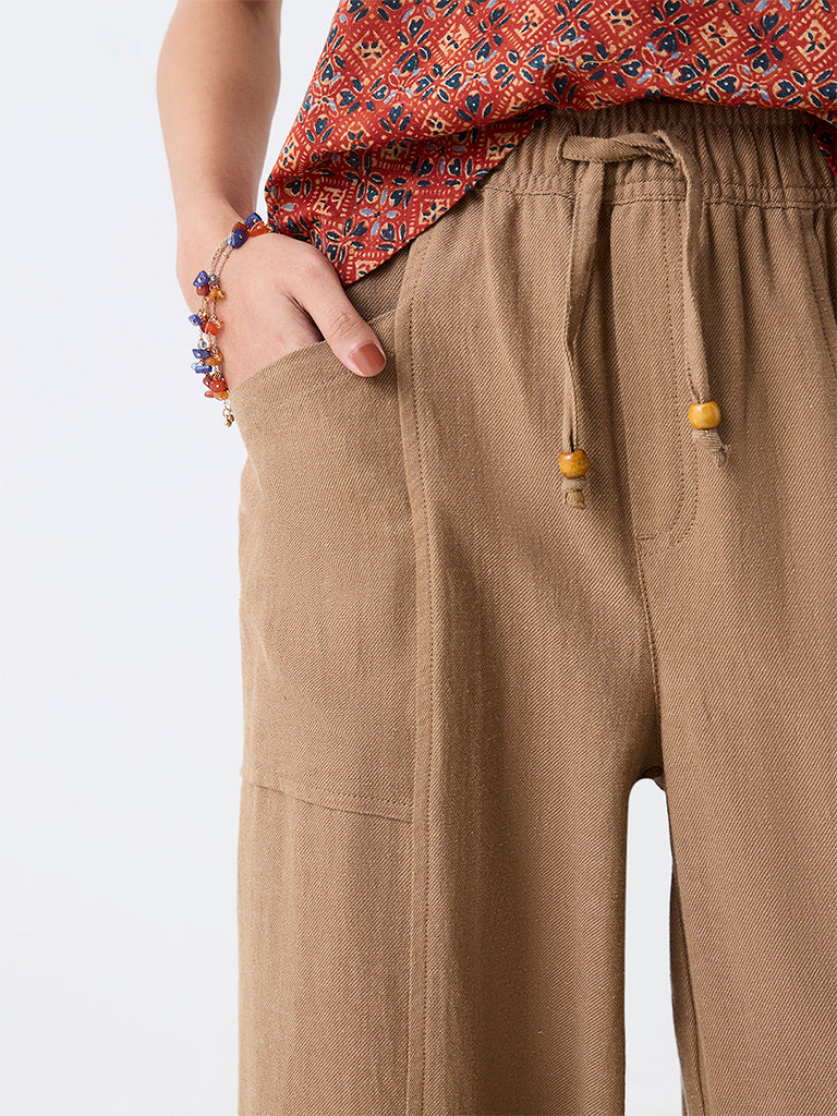 Bombay Paisley Dark Beige High-Rise Cotton-Blend Tapered Pants — photo 3