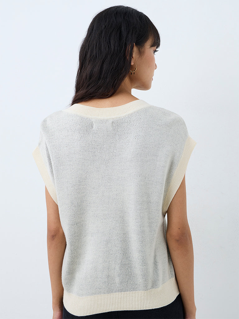 Bombay Paisley Off-White Floral Embroidered Knitted Top — photo 4