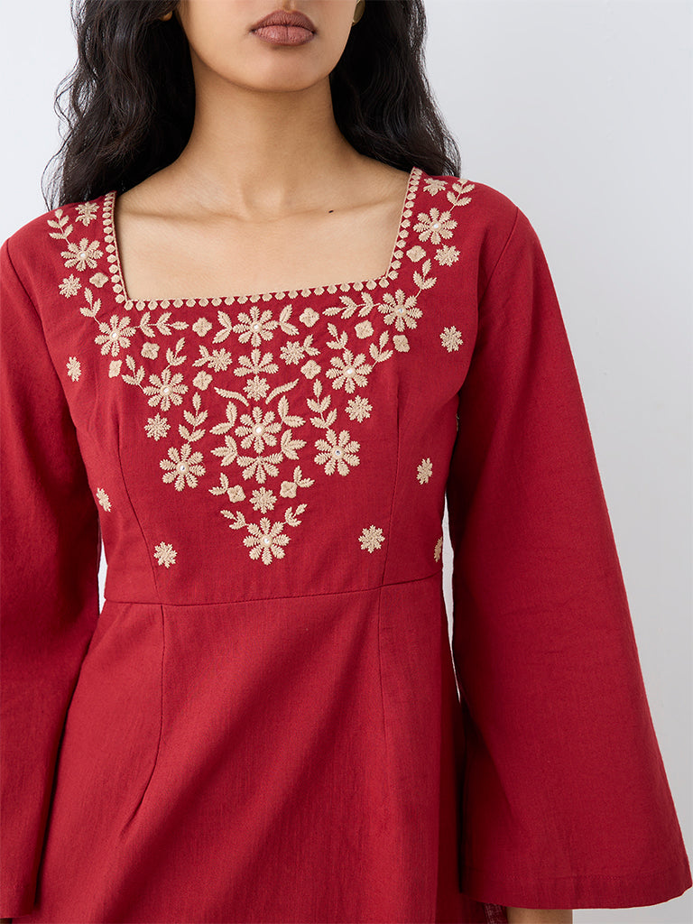 Red Floral Embroidered Kurti and Cotton Farshi Salwar Set — photo 3